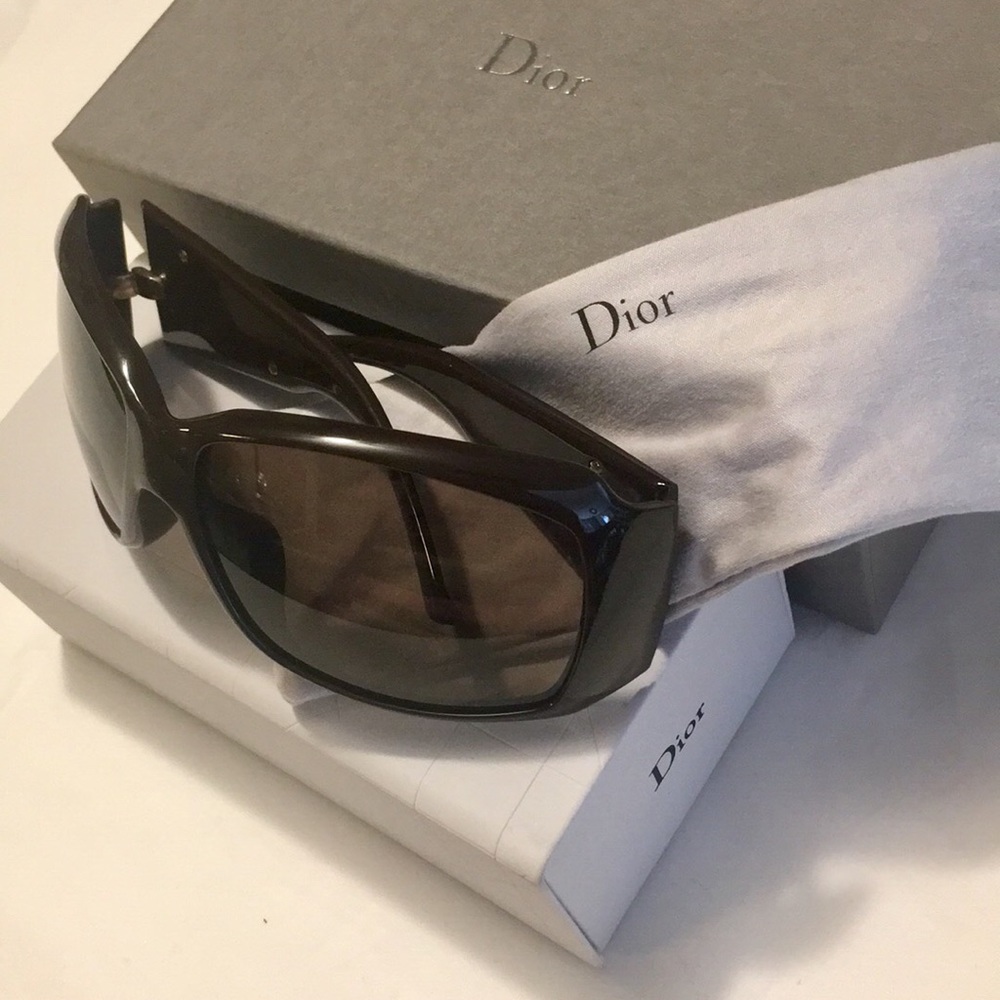 Dior & Swarovski crystal brown strassy sunglasses - Picture 8 of 8
